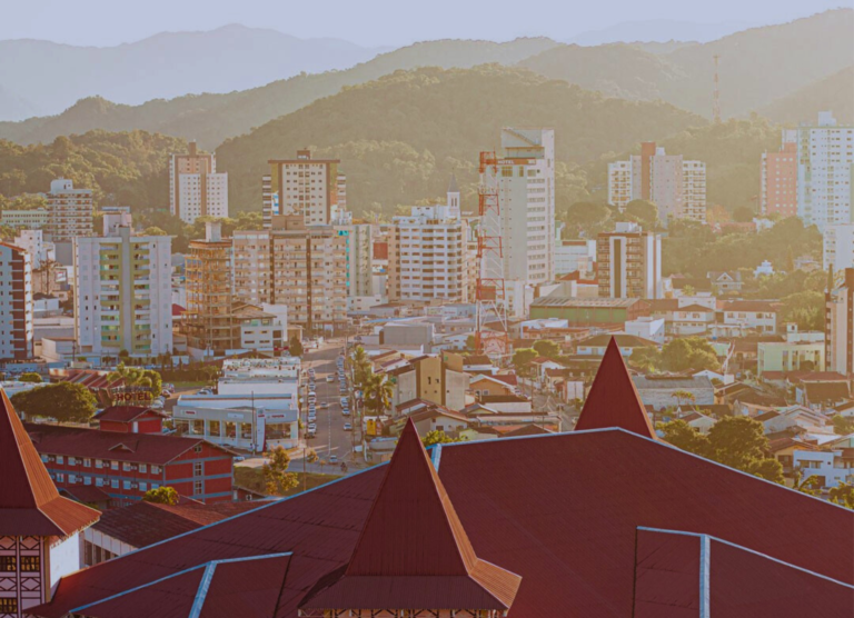 Brusque ultrapassa a marca de 151 mil habitantes, segundo estimativa do IBGE