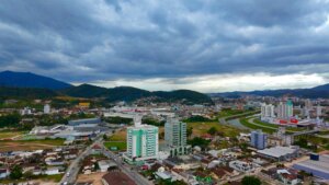 Famílias de Brusque estão menores, aponta Censo 2022