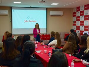 Grupo Julio Imóveis promove momento de saúde e bem-estar em alusão ao Outubro Rosa