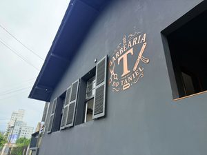 Barbearia do Taniel chega ao Centro de Brusque